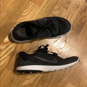 Nike black sneakers
